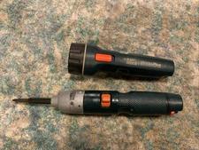 BLACK & DECKER VERSAPAK VP720 CORDLESS SCREWDRIVER & FLASH LIGHT - NO BATTERIES