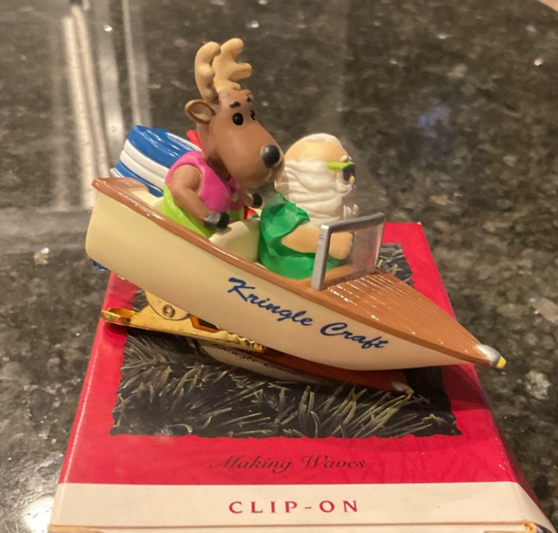 Retired 1993 HALLMARK CLIP ORNAMENT SANTA MAKIN' WAVES IN MOTOR BOAT- MINT N BOX