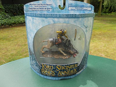 PLAY ALONG Herr der Ringe Figurine '' SHARKU + WARG NEU