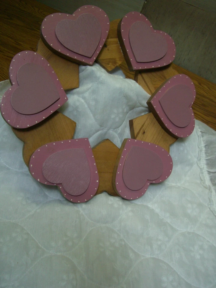 Placa de pared/puerta redonda de madera vintage hecha a mano de 13,5"/corazones malva/lunares blancos Foto 2 de 4