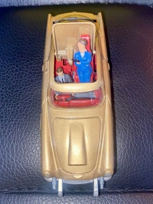 CORGI TOYS 1965 Special Agent 007 James Bond #261 Aston Martin DB5