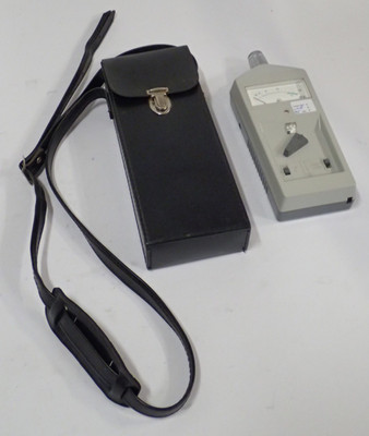 ROHDE & SCHWARTZ ELT 3  215.8510.02 SOUND LEVEL METER - DIN 45634 IEC 123 TESTED