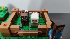 LEGO Minecraft: The Farm 21114, 100% Complete With Instructions 