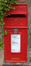 Photo 6x4 Close up, Elizabeth II postbox, St Weonards Post Office & Store c2019