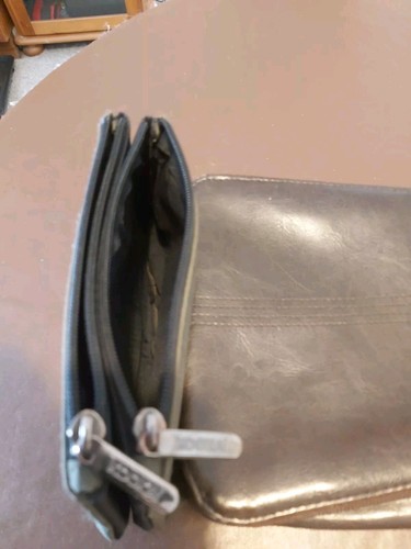 Handtaschen Konvolut 3 Handtaschen plus 1 Kookai Paris Kosmetiktasche - Bild 21 von 23