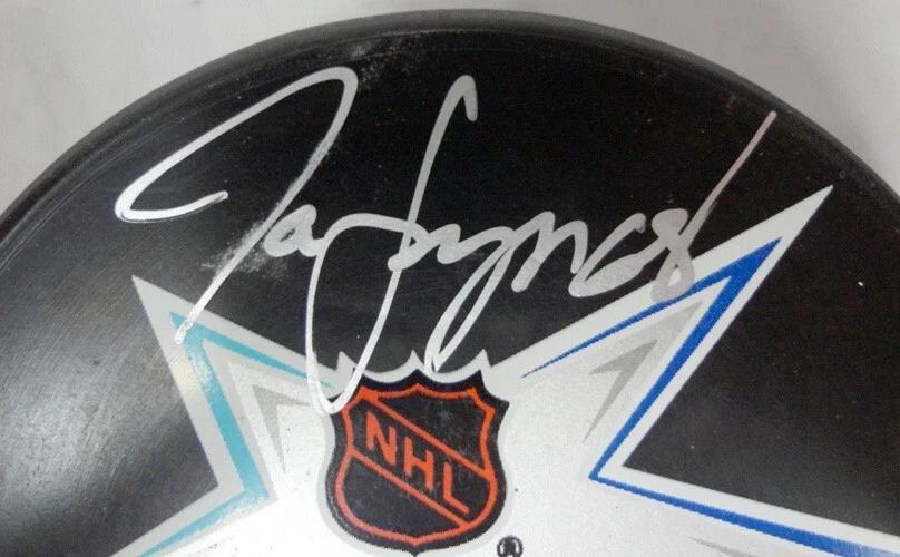 Liga Nacional de Hockey NHL Pittsburgh Penguins #68 Jaromir Jagr disco firmado Foto 3 de 4