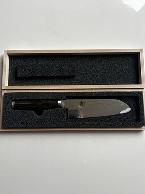 KAI Shun Tim Mälzer Santoku TDM-1727