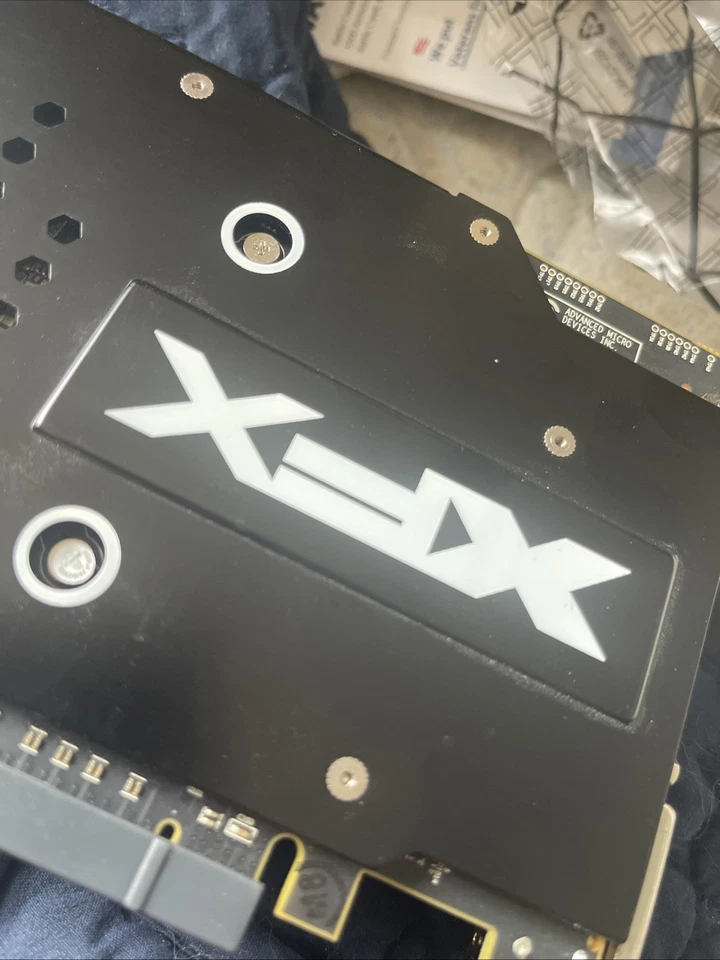 XFX Radeon R9 390 8GB GDDR5 Video Card (R9-390P-8256) - Image 4 of 4