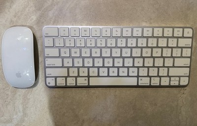 Apple Magic Keyboard W/ Lock Key - A2450 - Comes With Apple Mouse