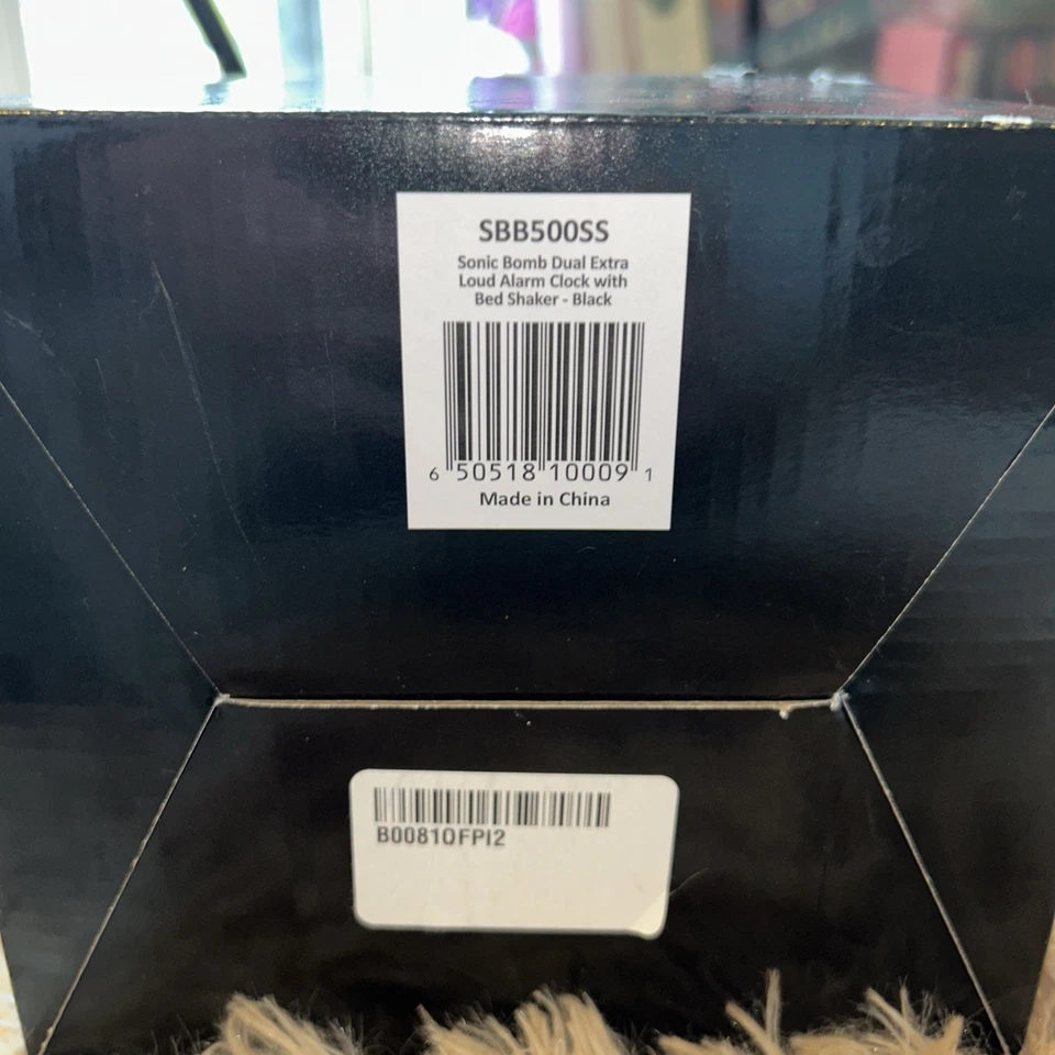 Sonic Bomb Alarm Clock with Bed Shaker For the Deepest Sleepers - Image 3 of 4