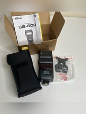 Nikon SB-600 Speedlight Autofocus i-TTL Flash w Case Stand Box Manual Untested