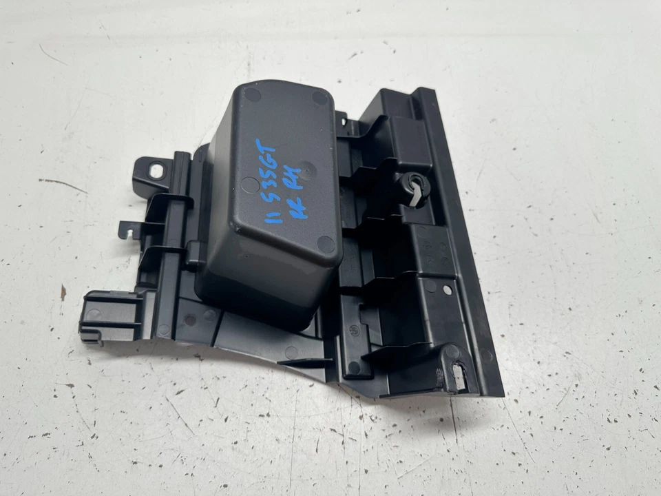 H30850 2010-2013 BMW 535i GT 550i GT MALETERO EMBELLECEDOR APARTAMENTO CONTENEDOR DE ALMACENAMIENTO DERECHO OEM Foto 4 de 4