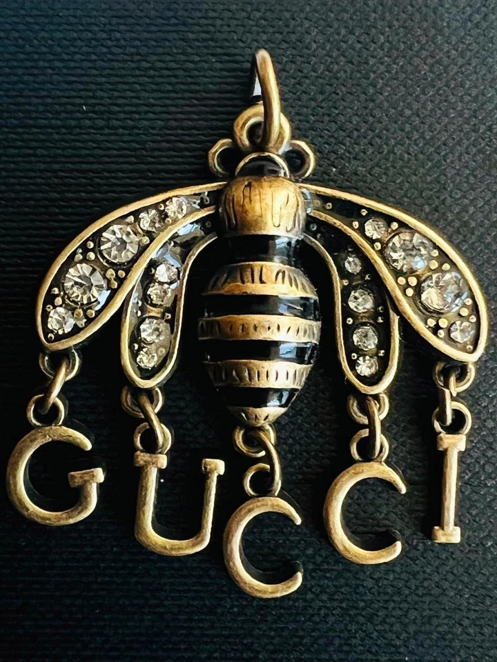 Gucci Pendant logo GG 🖤 bees bronze - Image 2 of 4