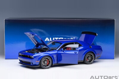 AUTOART 71772 1:18 DODGE CHALLENGER R/T SCAT PACK WIDEBODY 2022