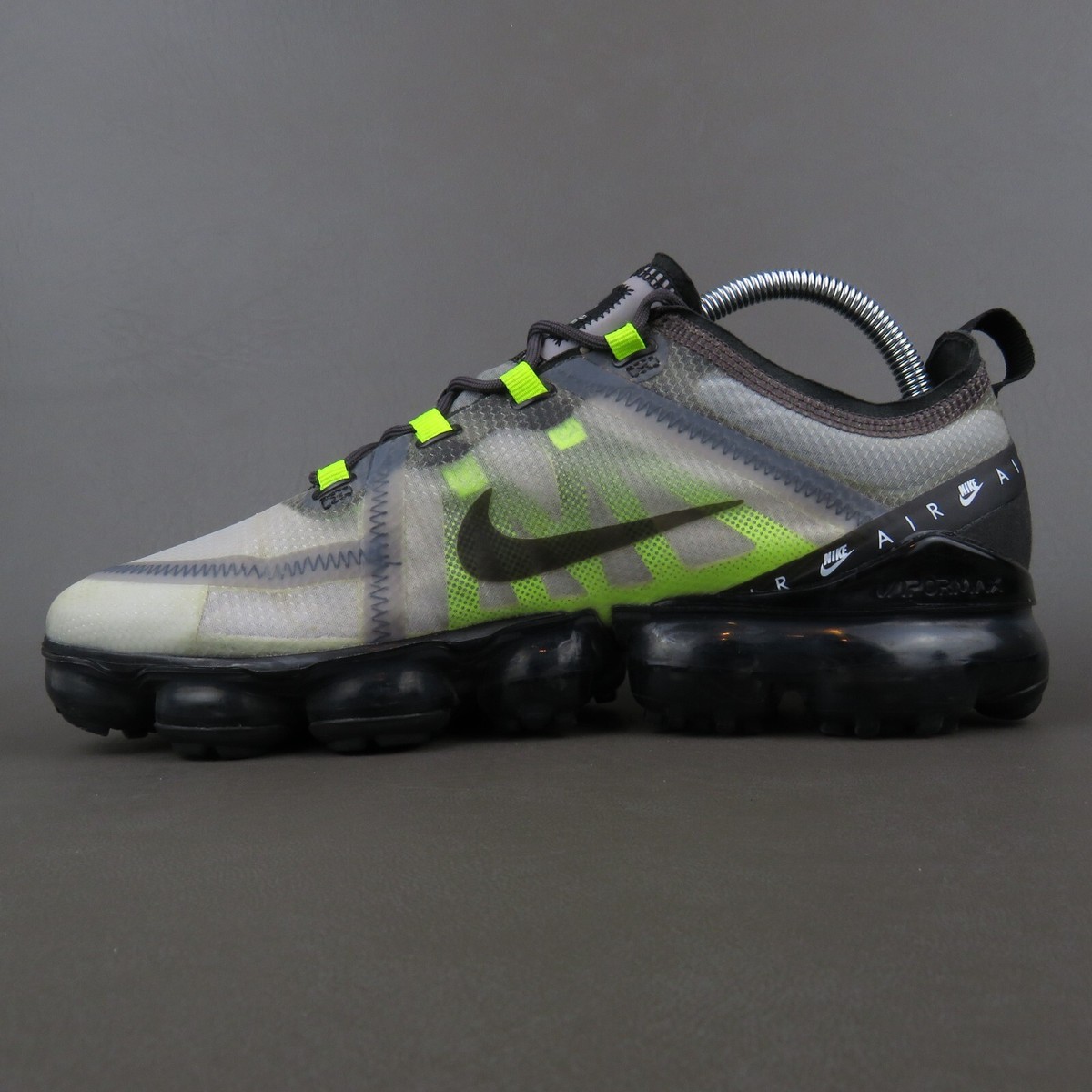 vapormax 2019 neon