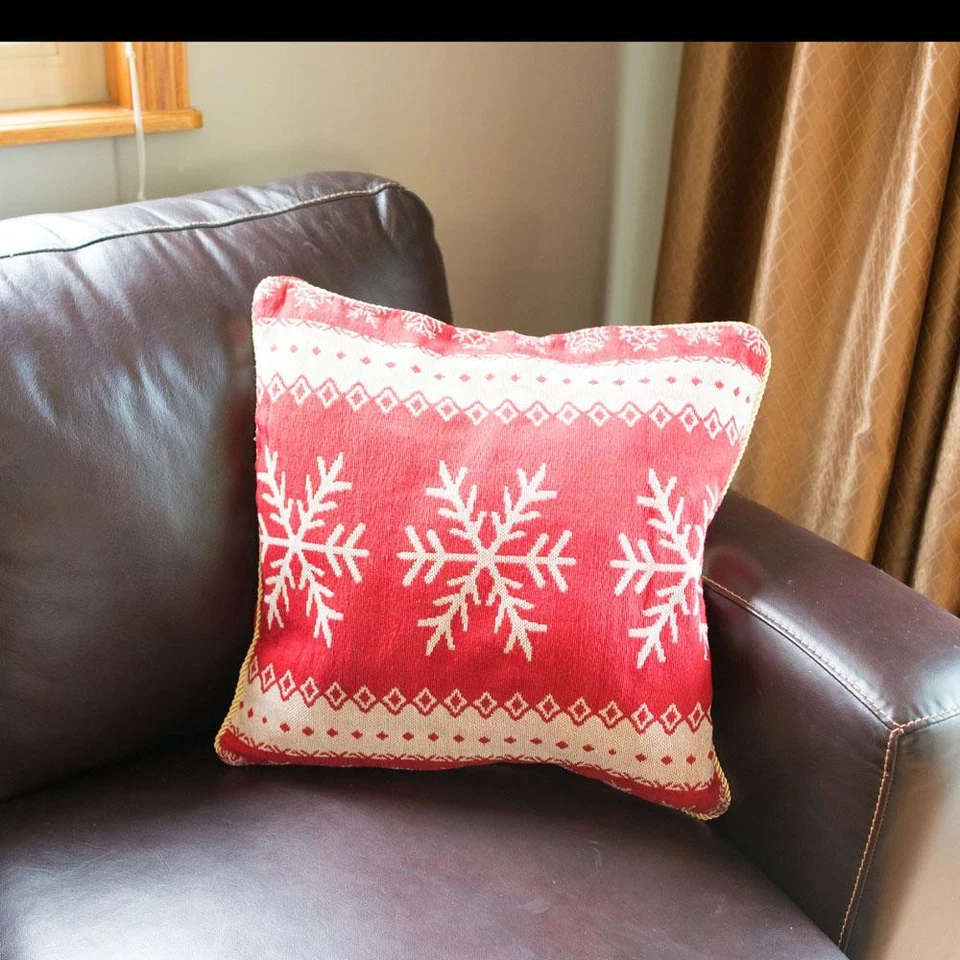 Set of 2 White Snowflakes on Red Throw Cushion Pillow Covers - Image 3 of 4
