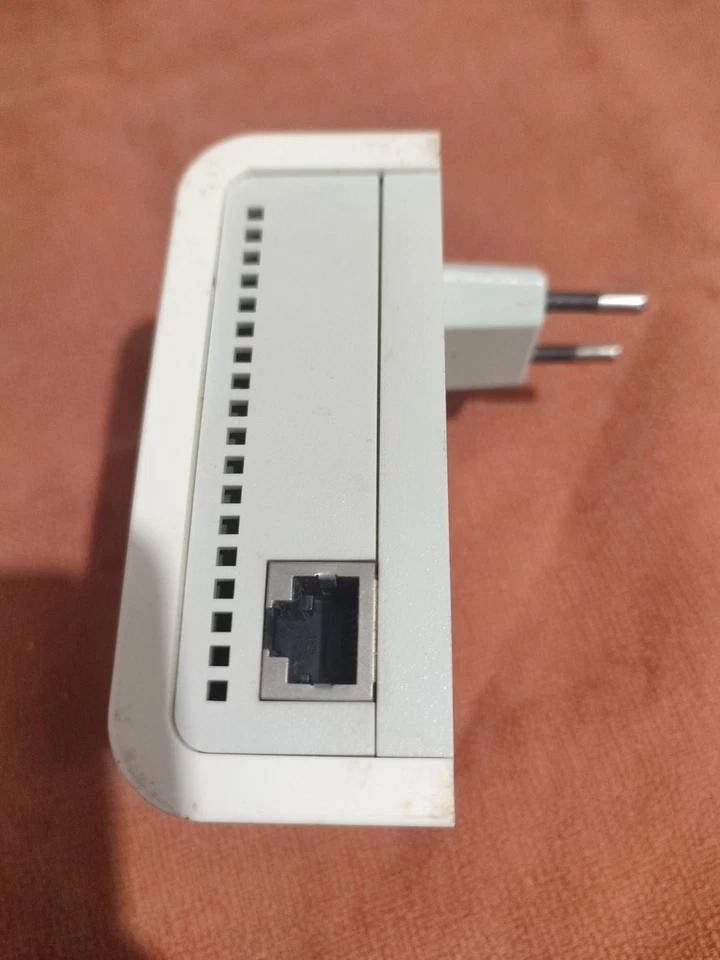 Netgear HDX101 Powerline HD Ethernet Adapter 200 Mbps - Immagine 2 di 4