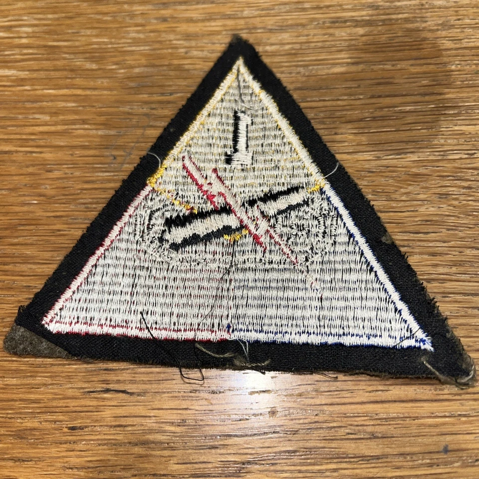 WW 2 1st Armored Division Woolie Patch Lot 7 - Image 2 of 2