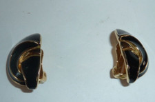 paire de clips d'oreille en forme de bateau stylisé attribuable à Pierre Lang