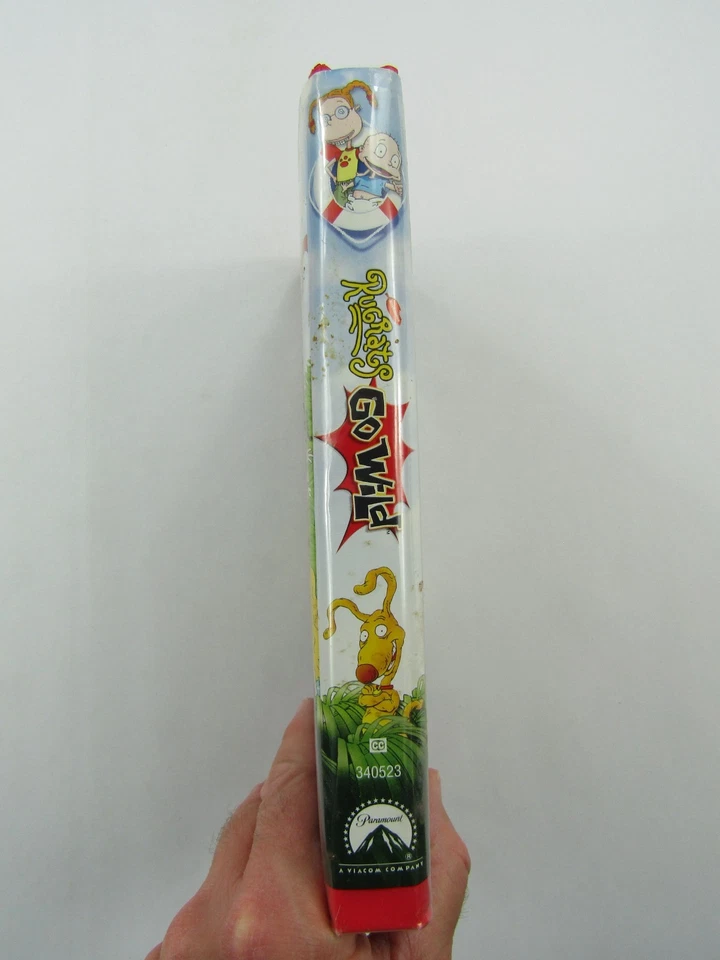 VTG Nickelodeon Rugrats Go Wild VHS Clamshell Wild Thornberrys Kids 2003 - Image 2 of 4