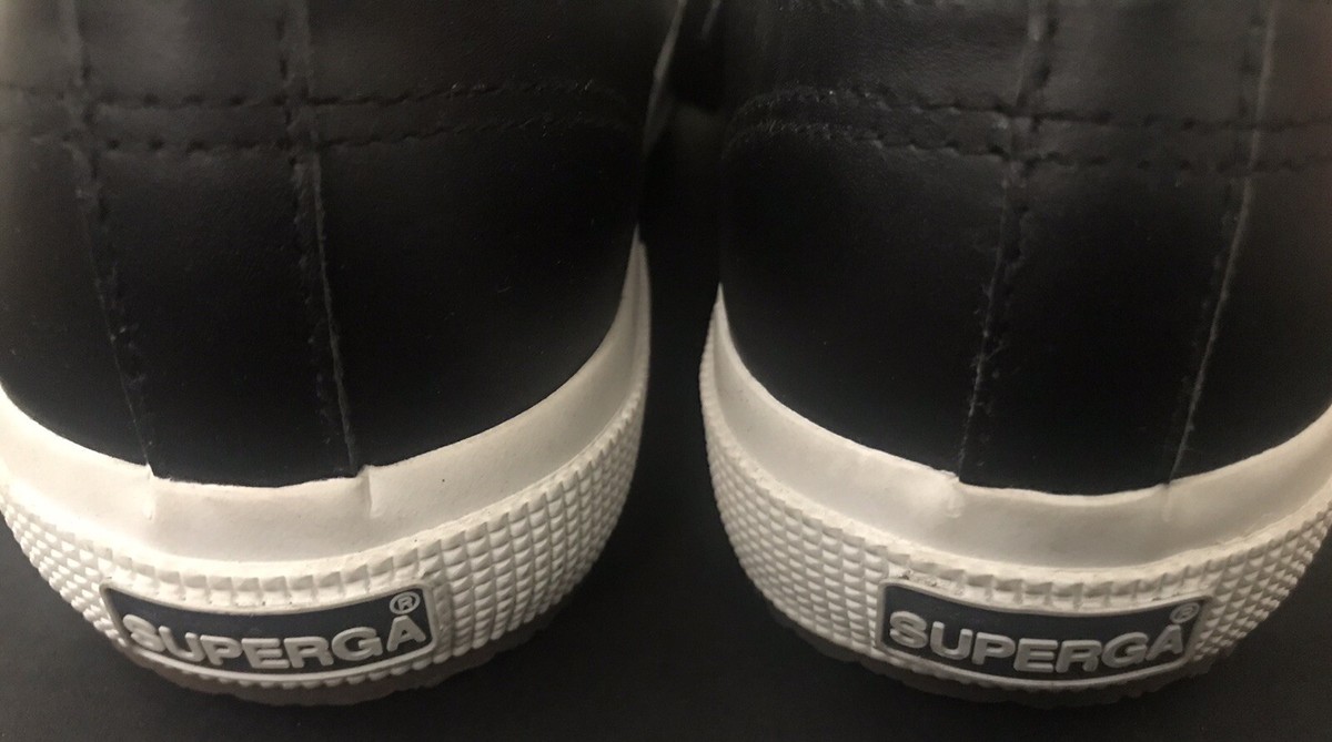 Baskets Superga Classiques En Cuir Végétalien Noir - Taille Femme 6.5 (EU 37), Occasion Comme Neuve, Portées 1 Fois