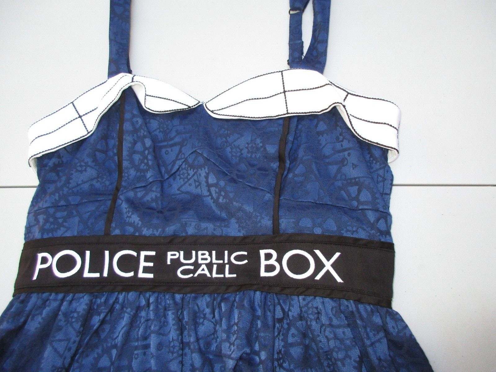 BBC Doctor Who Tardis Police Public Call Box Dress Size Medium NWT image 2