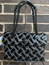 NWT $295 KURT GEIGER Kensington Drench Crossbody Black White leather Large