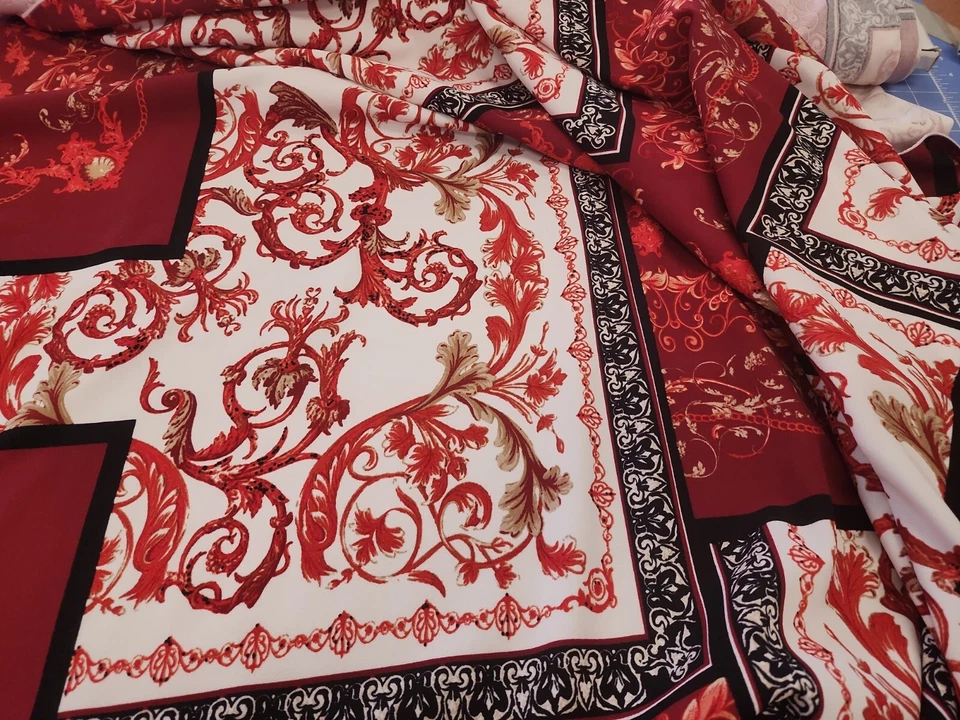 Azulejo étnico doble tejido acabado crepé plumas y pájaros rojo por yarda Foto 3 de 3