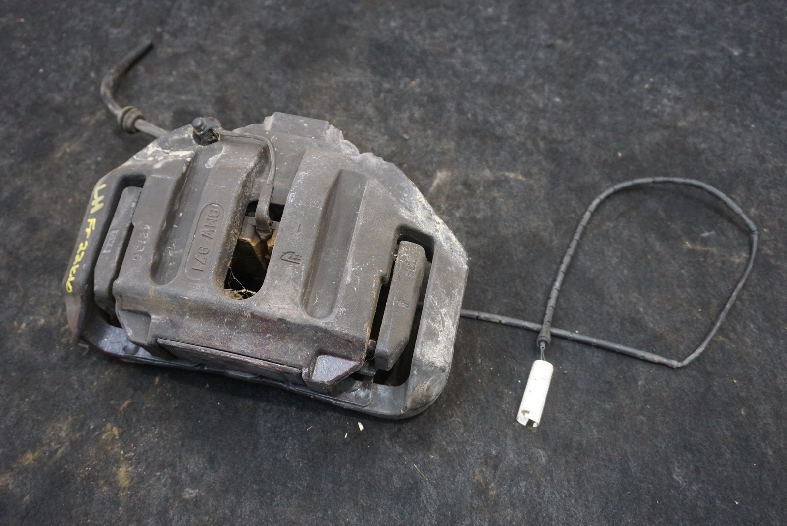 Front Left Driver Brake Caliper Assembly 34116761791 Rolls Royce Phantom 03-17