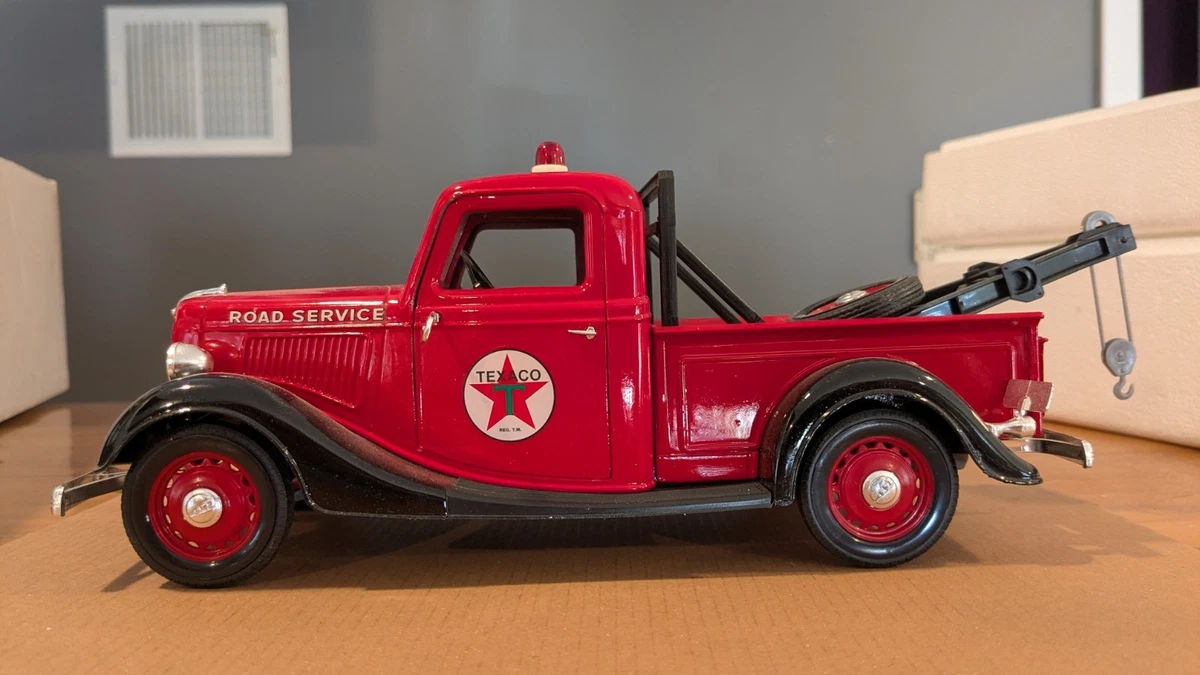 SOLIDO FORD V8 1936 Pick Up Perrier EUR 3,90 - FR