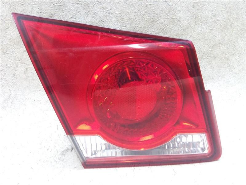 Driver Left Tail Light Trunk Lid Mounted Fits 11-16 CHEVROLET CRUZE F159-191924