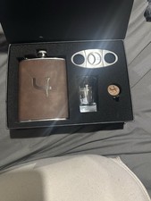 Short Par 4 Hip Flask Gift Set Leather Shot Glass Cigar Cutter Stopper