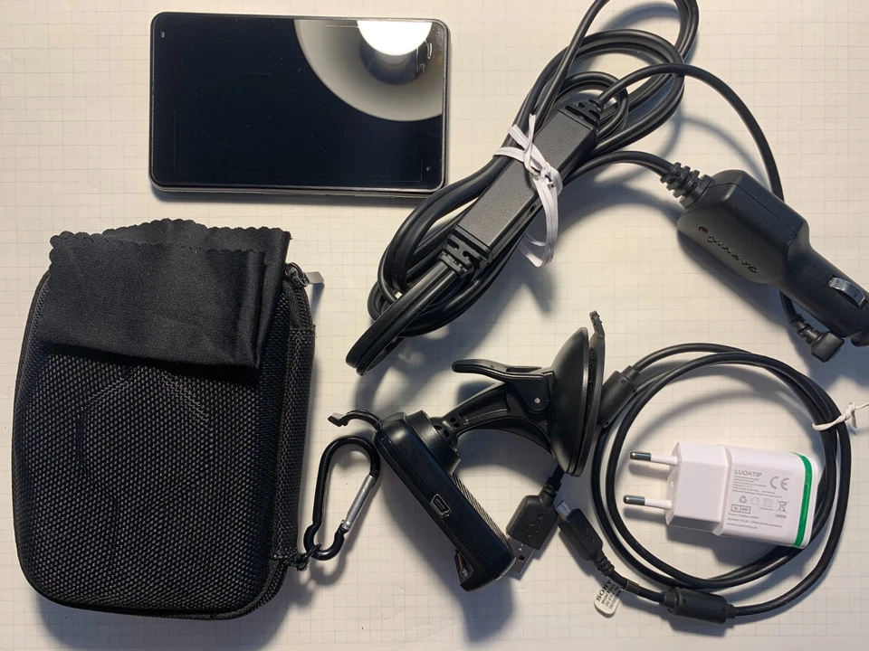 Garmin nüvi 3790 Navi GPS für Auto und Fußgänger - Bild 1 von 4