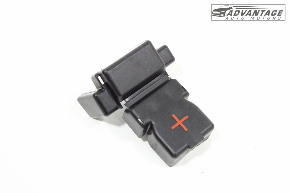 Nissan Armada 2017-2024 5,6 L motor V8 batería positiva terminal tapa OEM Foto 2 de 4