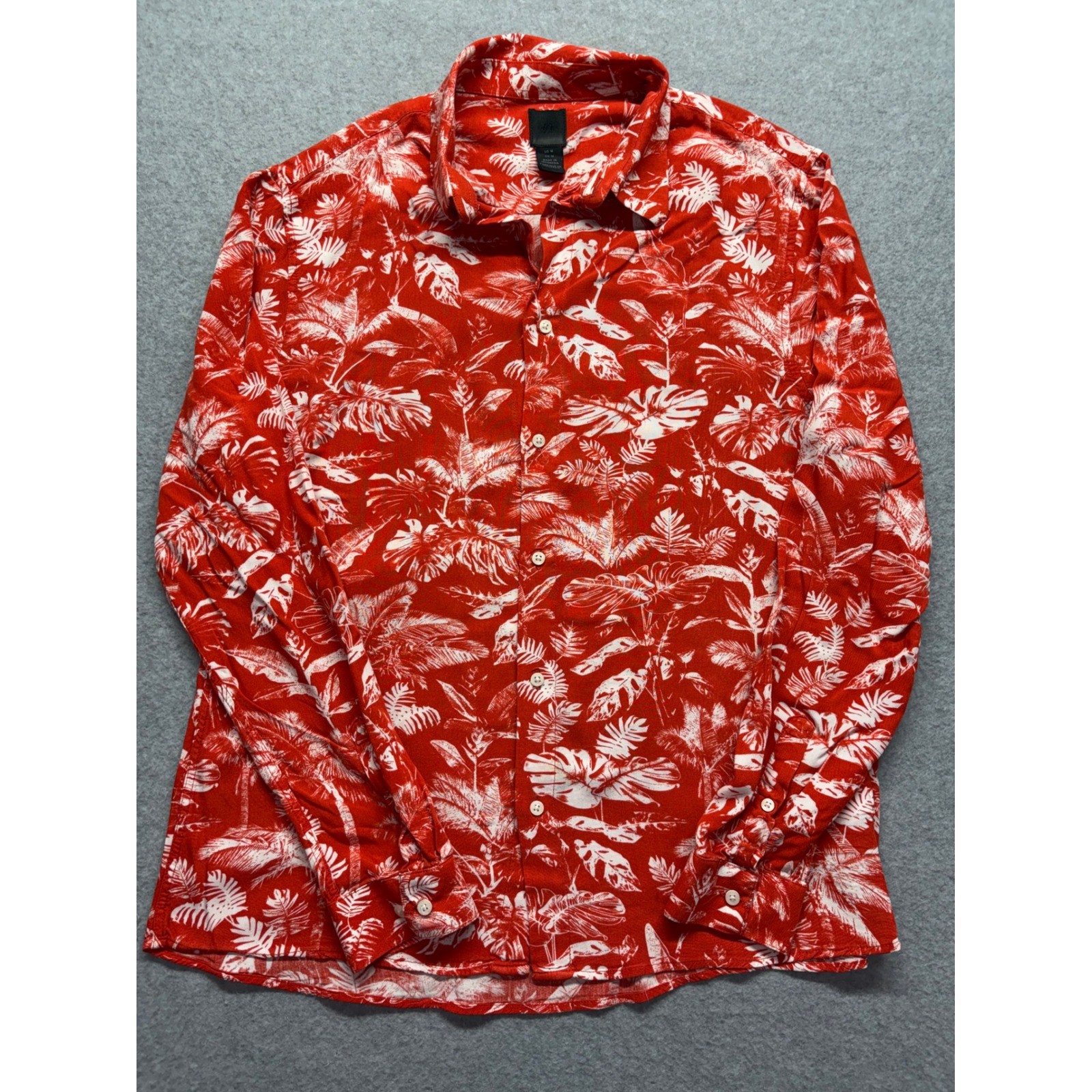 HM Mens Red White Tropical Palm Leaf Print Viscose Button Down Shirt Size Medium