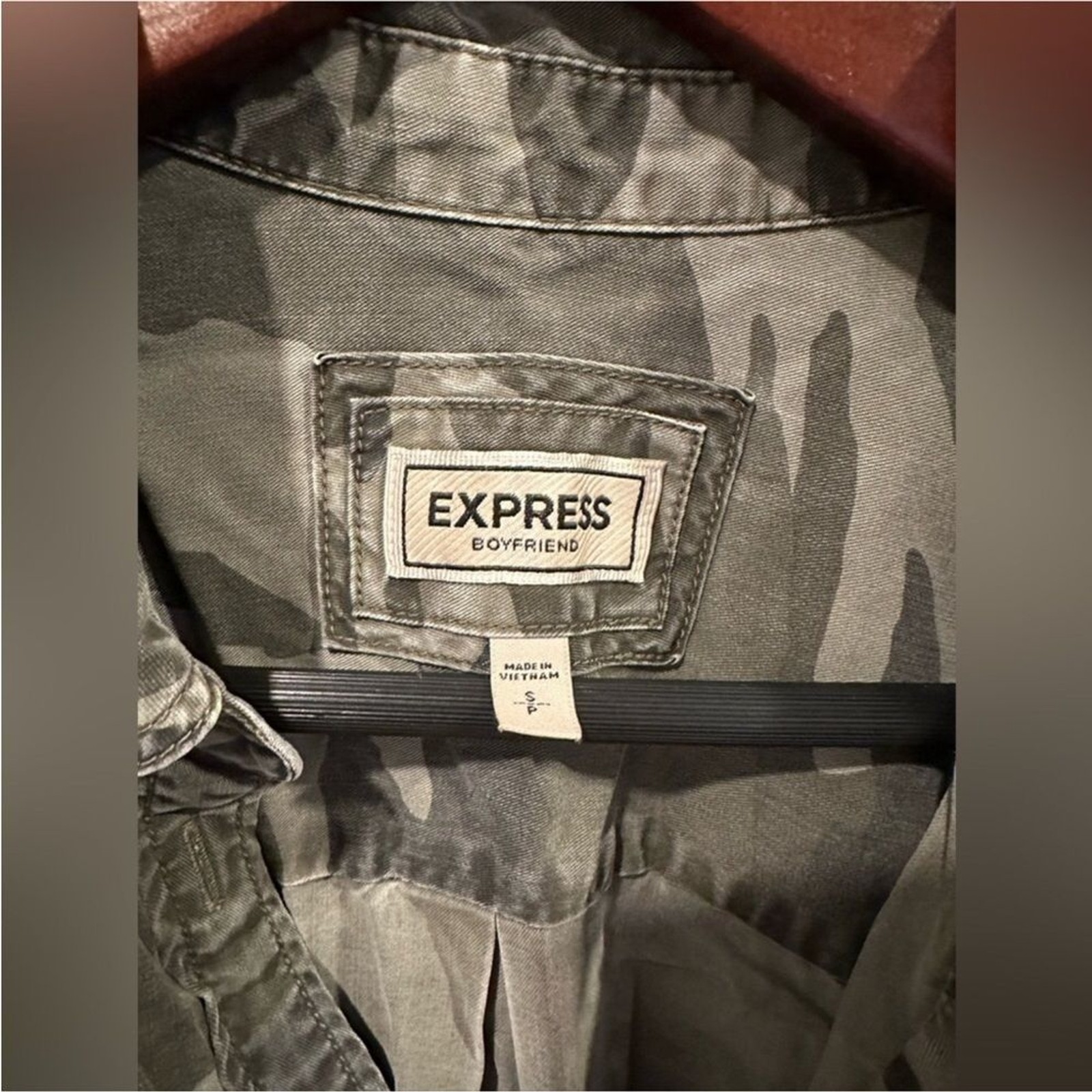 Express Essential Boyfriend Button-Down Shirt Wom… - image 5