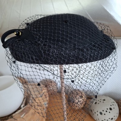 VINTAGE FASCINATORS HUT MIT SCHLEIER SCHWARZ 1x Getragen