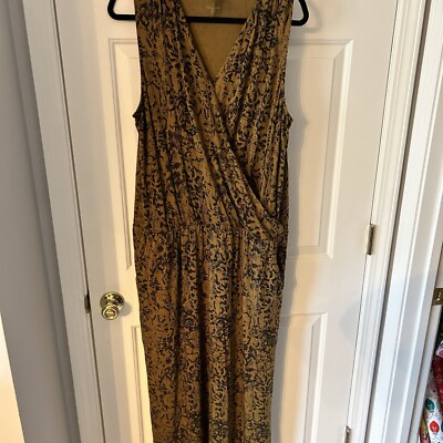 green emerald velvet dress Maddox Strapless Sweetheart Black/Gold Glitter Gown
