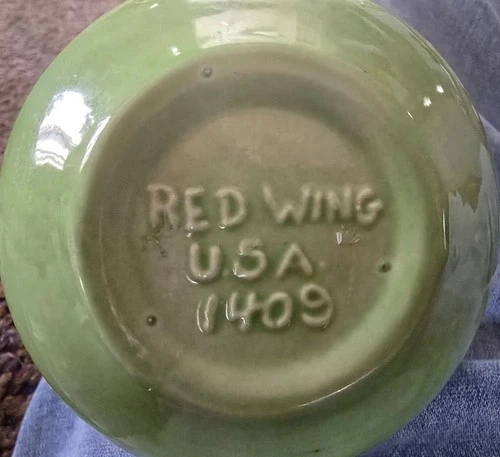 RARE!! UNCATALOGED Red Wing Vintage CANDLE HOLDER?? #1409 OLIVE GREEN