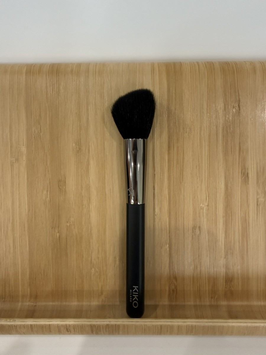 KIKO Milano Face 10 Blush Angled Contour Natural Goat Bristles