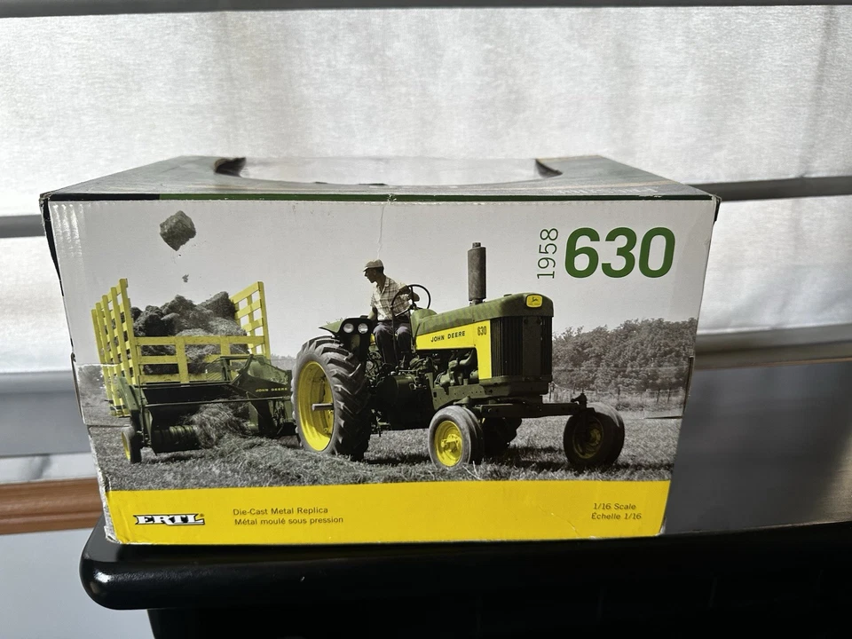 Vintage ERTL John Deere 1958 Model 630 LP Die-cast Metal Tractor - Image 3 of 4