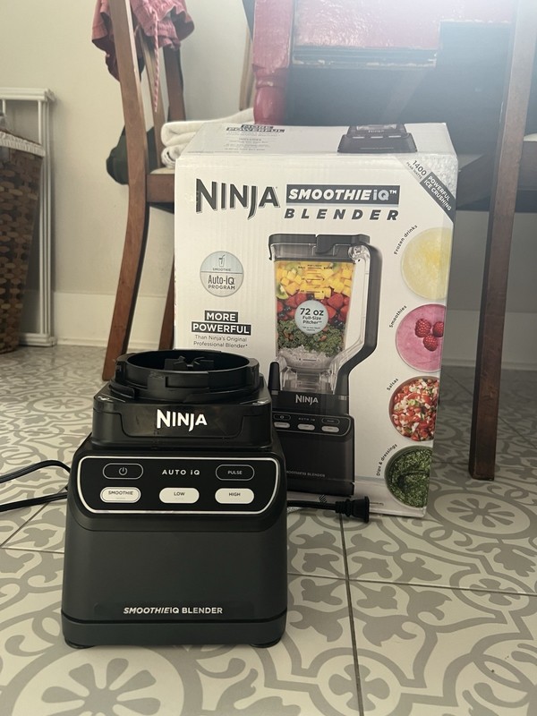 Ninja Smoothie IQ Blender Base Only 72 oz 1400W Auto-iQ Pulse Black