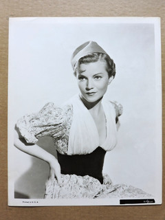 Annabella in costume original busty glamour portrait photo 1938 Suez