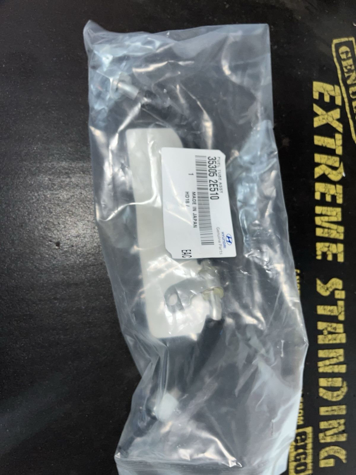 Genuine Hyundai Fuel Tube Assembly 35305-2E510