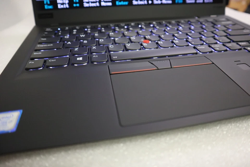 Lenovo ThinkPad X1 Carbon G6 · i7-8650U · 16GB · 4TB, Foto 3 von 5