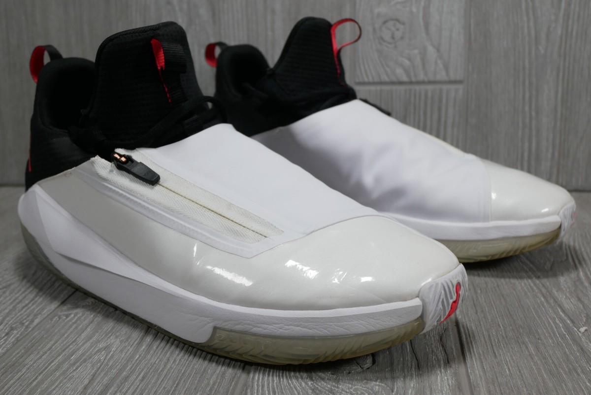 8.5/10 Great Condition)Nike Air Jordan Jumpman Hustle AQ0397