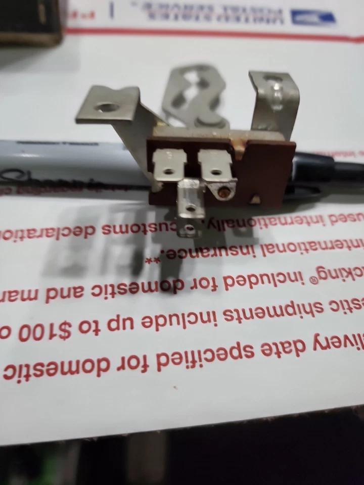 Nuevo de Lote Antiguo 1969 Camaro Z 28 1969-1975 Chevy Nova II NOS GM Interruptor Calentador # 3967939 Fabricante de Equipo Original Foto 4 de 4