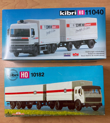 760 - Lote de 2 - Kits de camiones HO Kibri #11040 (sin construir) y #10182 (parcialmente construidos) | Zustand: Used
