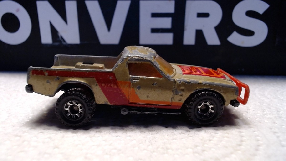 レア　MATCHBOX RUFF TREK 1977 Matchbox Ruff Trek 1977 Toy Car Case - YouTube
