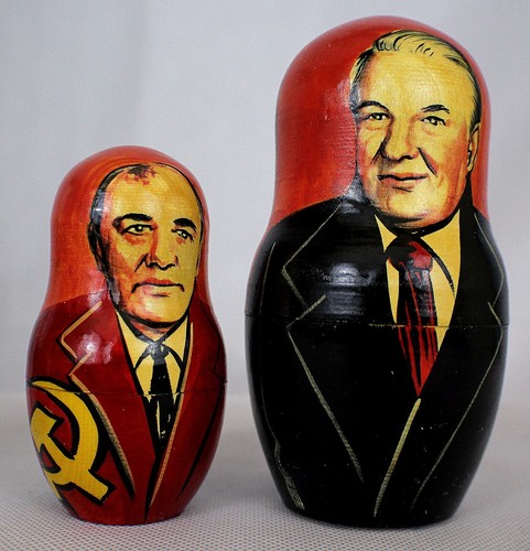 Nesting Doll Russian Leaders Gorbachev Yeltsin Stalin Lenin Putin 3 Types #108 - Picture 3 of 15